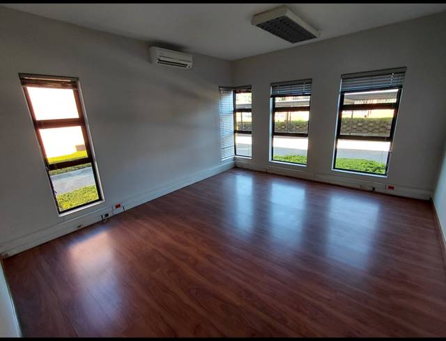 277M² OFFICE TO LET IN CARLSWALD